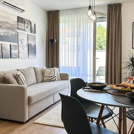 Linden Apartman 002 - Adults Only Mosonmagyarovar Exterior foto
