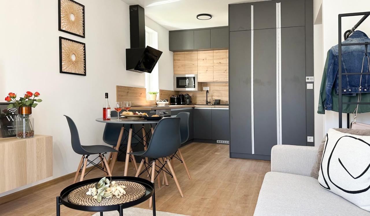 Linden Apartman 002 - Adults Only Mosonmagyarovar Exterior foto