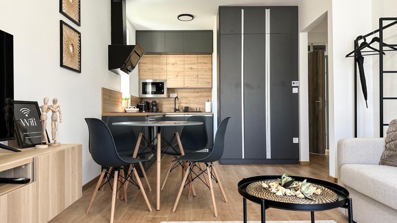 Linden Apartman 002 - Adults Only Mosonmagyarovar Exterior foto
