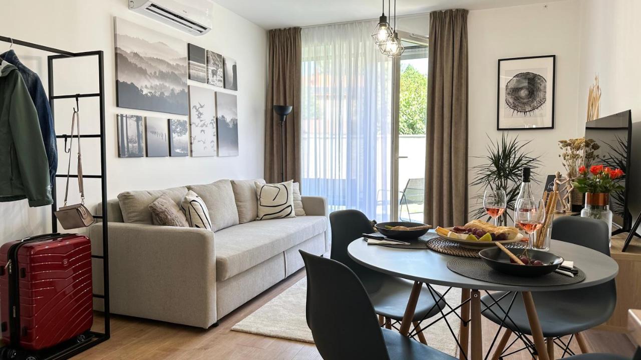 Linden Apartman 002 - Adults Only Mosonmagyarovar Exterior foto