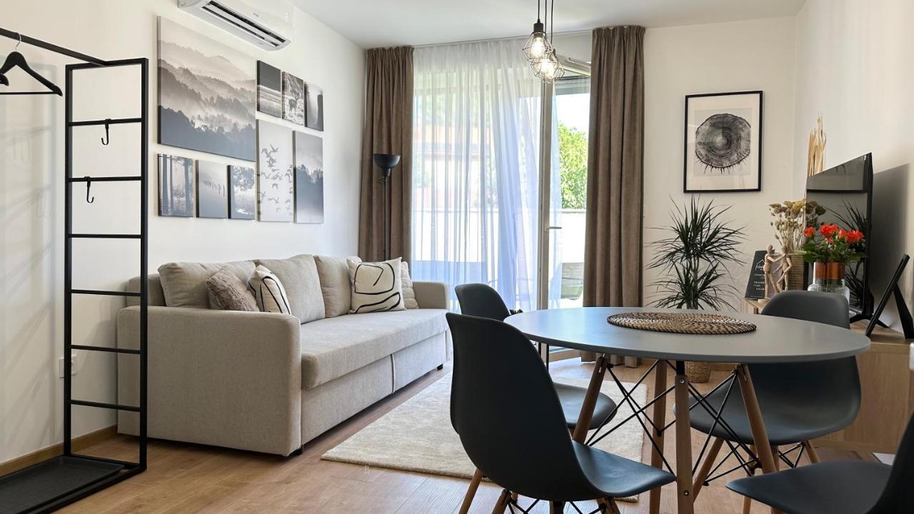 Linden Apartman 002 - Adults Only Mosonmagyarovar Exterior foto